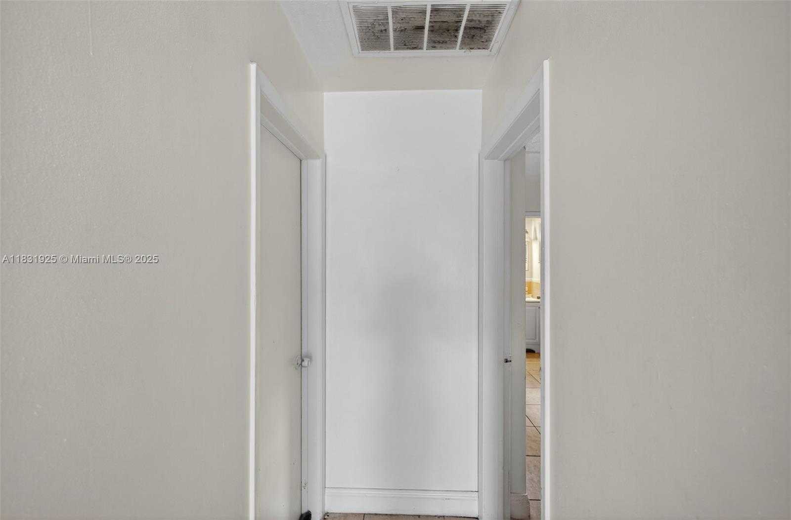 Small Image of 2779 NORTH WEST 9TH PL, Fort Lauderdale Number 23