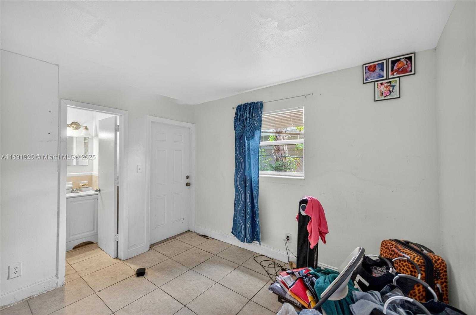 Small Image of 2779 NORTH WEST 9TH PL, Fort Lauderdale Number 24