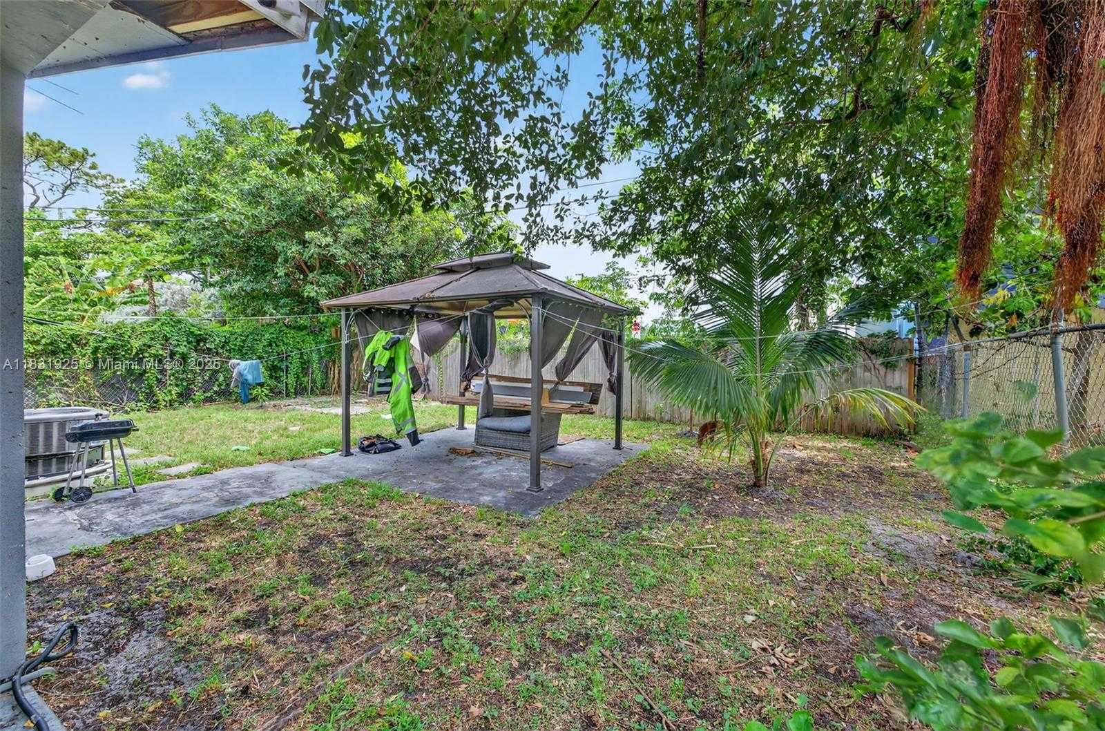 Small Image of 2779 NORTH WEST 9TH PL, Fort Lauderdale Number 28