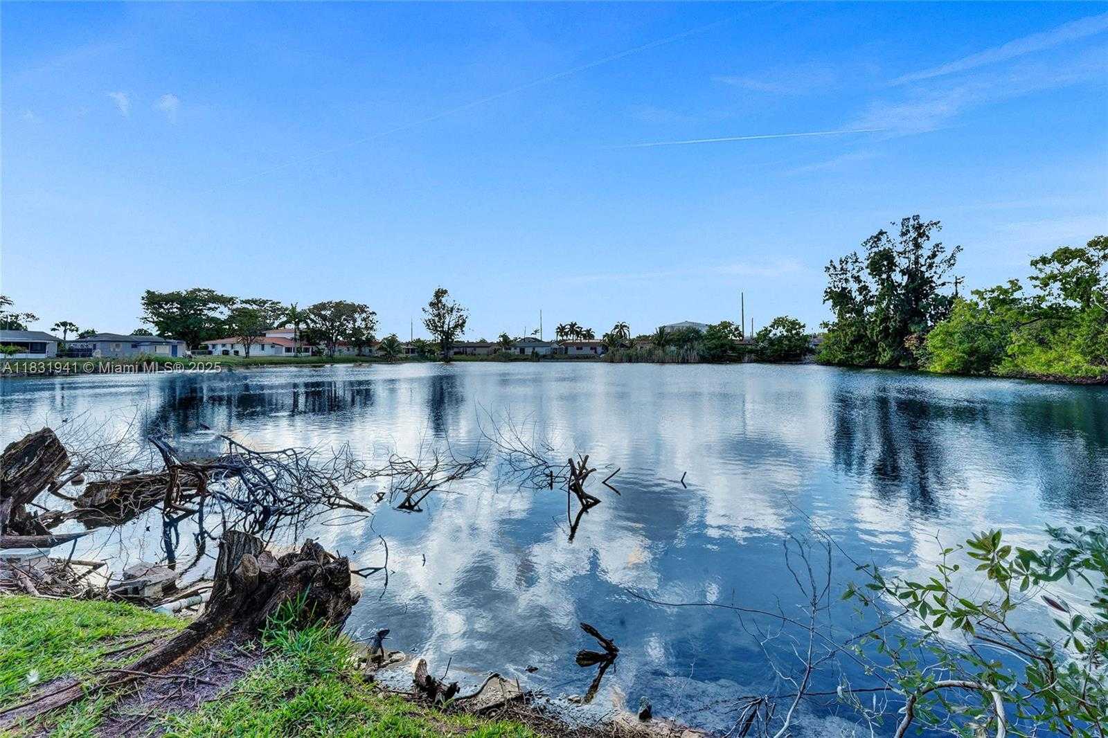 Small Image of 212 SOUTH WEST 11TH AVE, Dania Beach Number 27