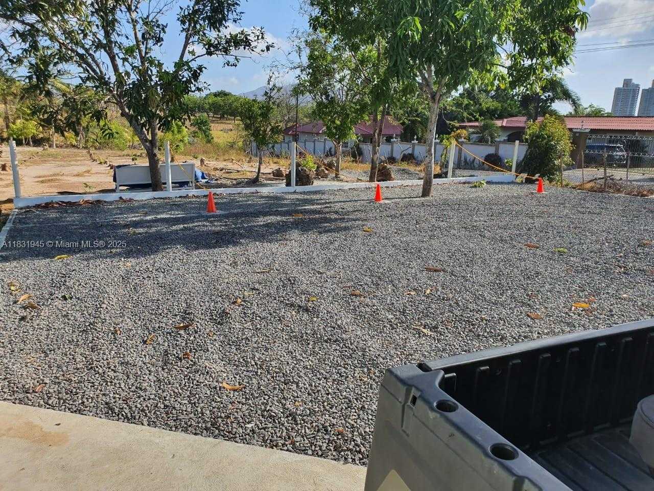 Small Image of 2 LAS ALMEJAS, Out of City Number 6