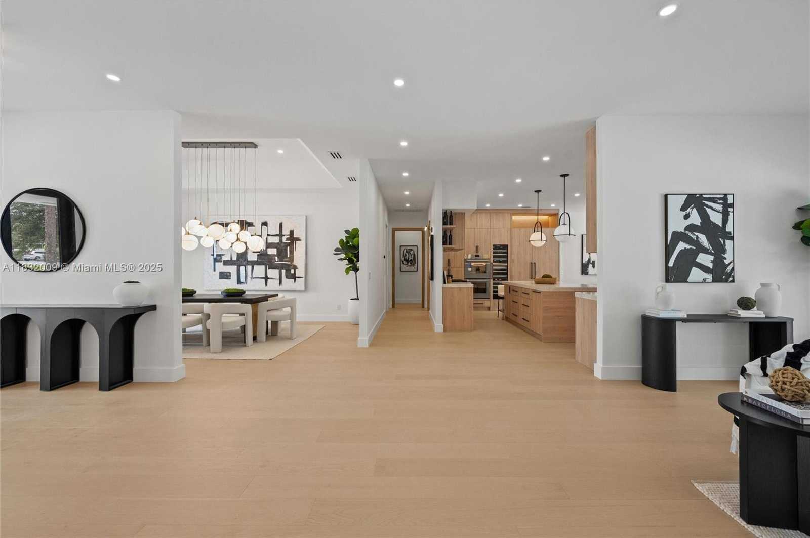 Small Image of 1761 BREAKERS WEST BLVD, West Palm Beach Number 10