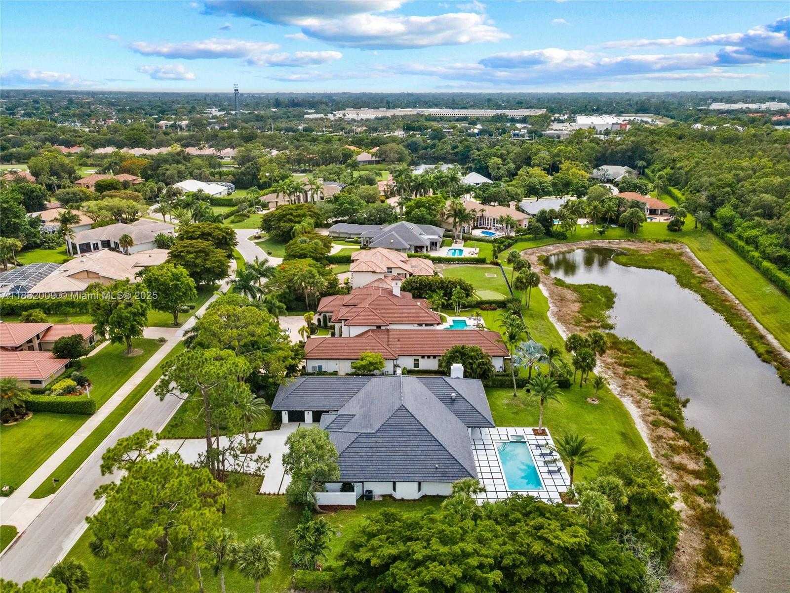 Small Image of 1761 BREAKERS WEST BLVD, West Palm Beach Number 56