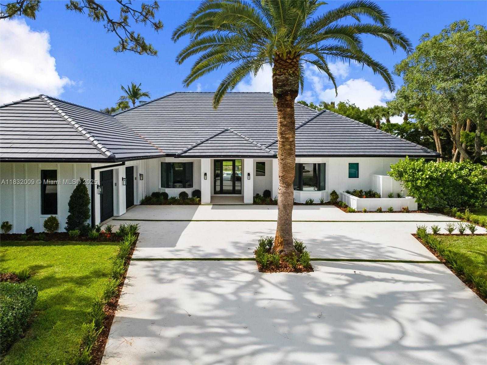 Small Image of 1761 BREAKERS WEST BLVD, West Palm Beach Number 60
