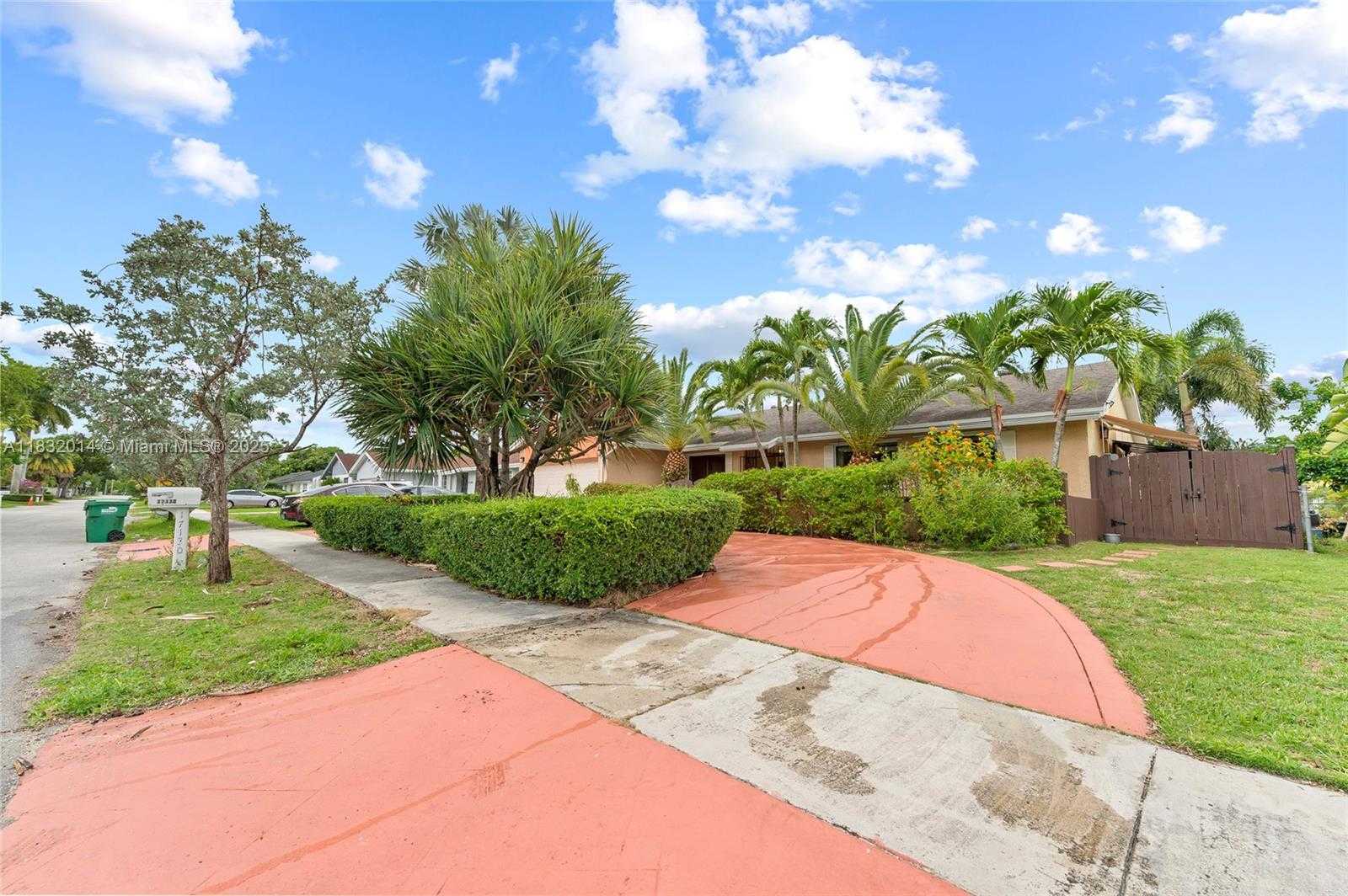 Small Image of 17130 SOUTH WEST 93RD AVE, Palmetto Bay Number 31