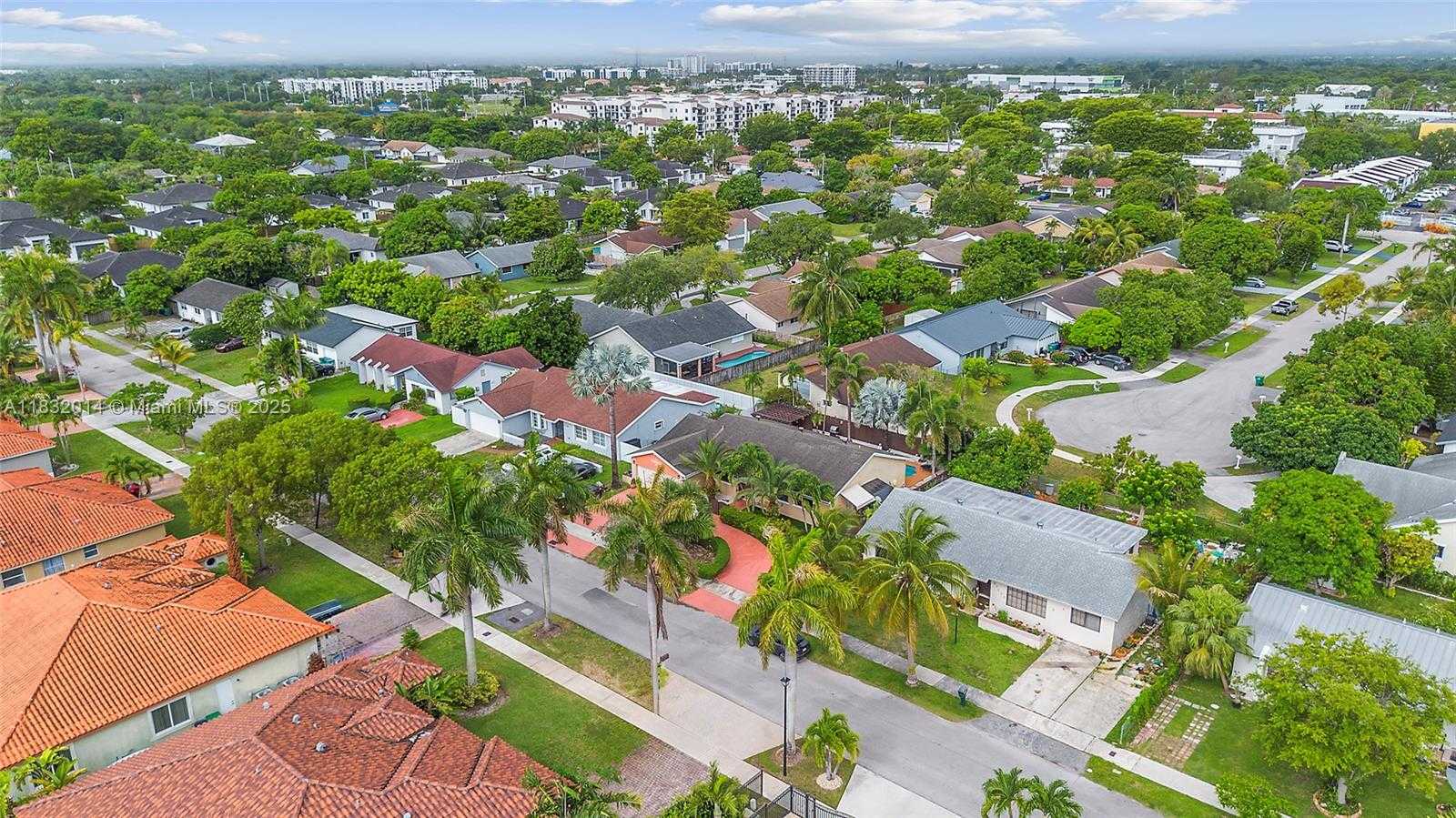 Small Image of 17130 SOUTH WEST 93RD AVE, Palmetto Bay Number 38