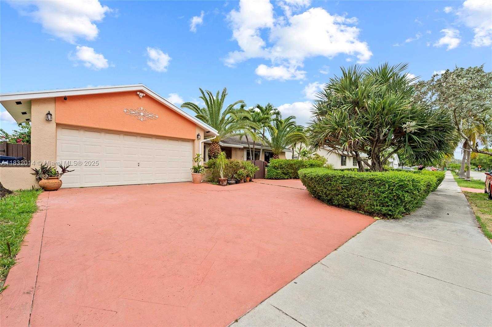 Small Image of 17130 SOUTH WEST 93RD AVE, Palmetto Bay Number 4