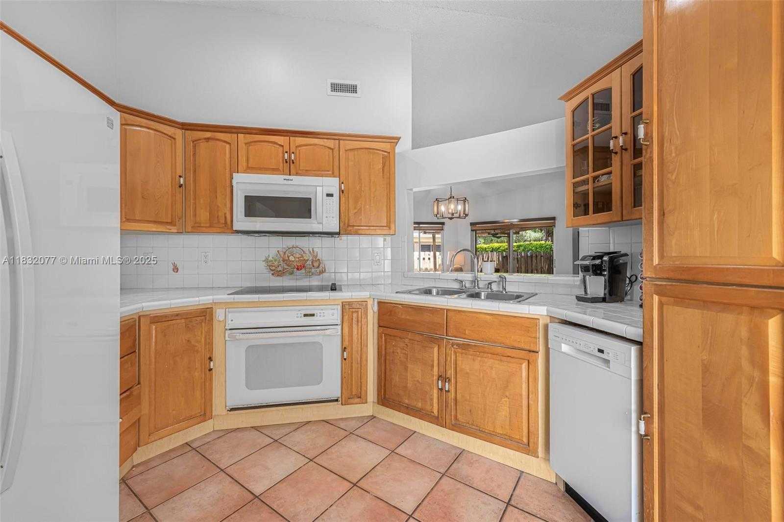 Small Image of 10016 NORTH WEST 51ST TER, Doral Number 12