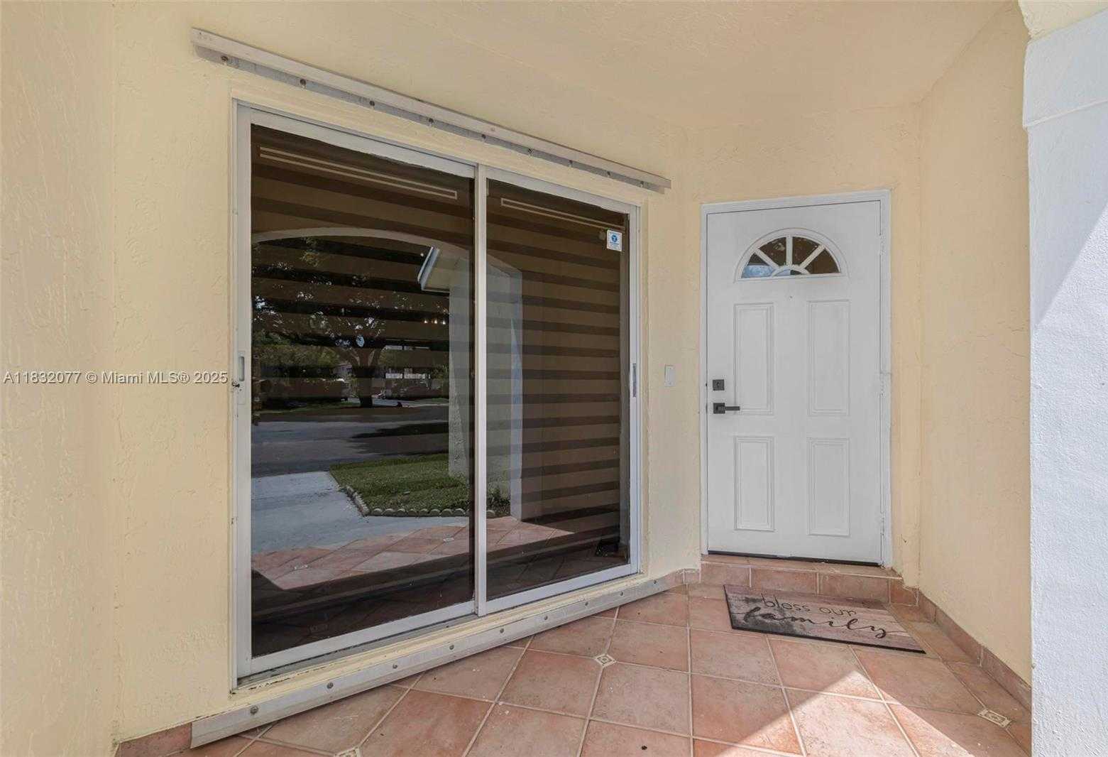 Small Image of 10016 NORTH WEST 51ST TER, Doral Number 34