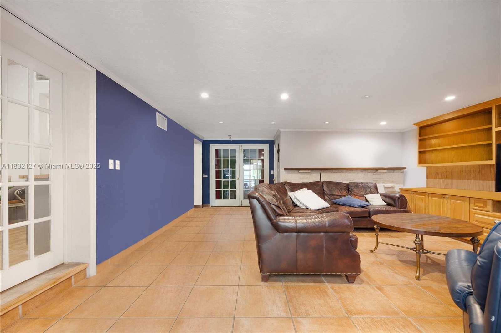 Small Image of 6400 SOUTH WEST 81ST ST, Miami Number 3
