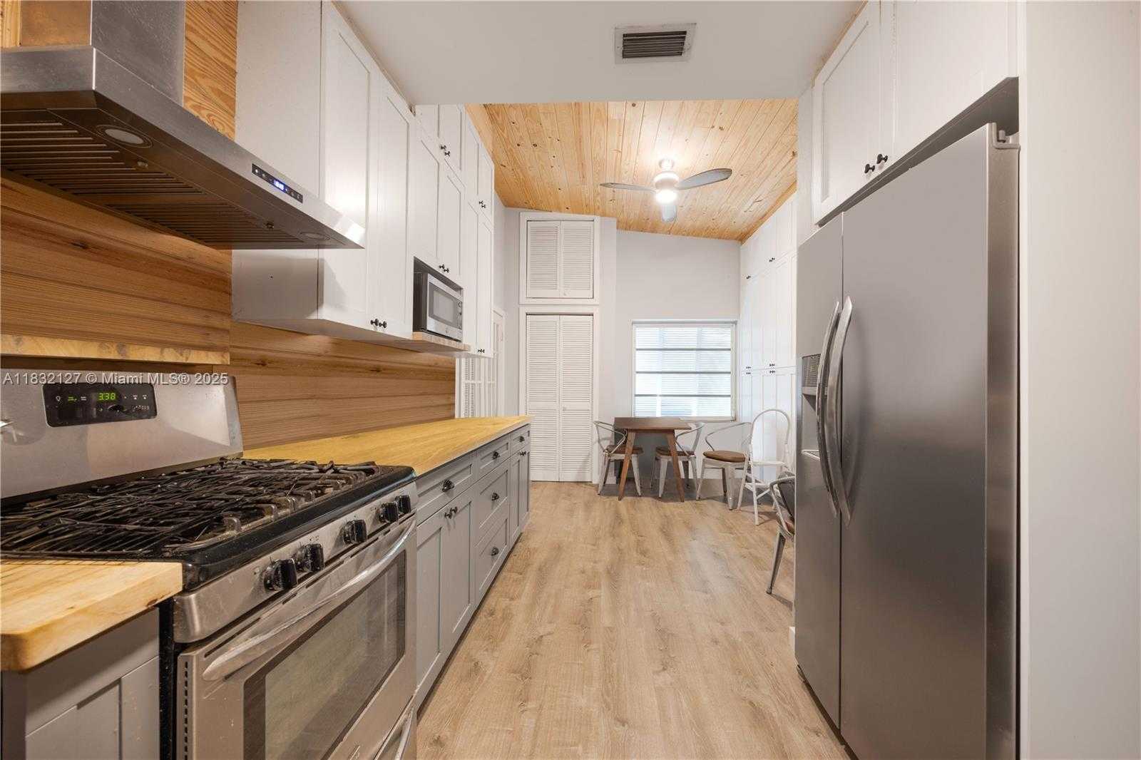 Small Image of 6400 SOUTH WEST 81ST ST, Miami Number 7