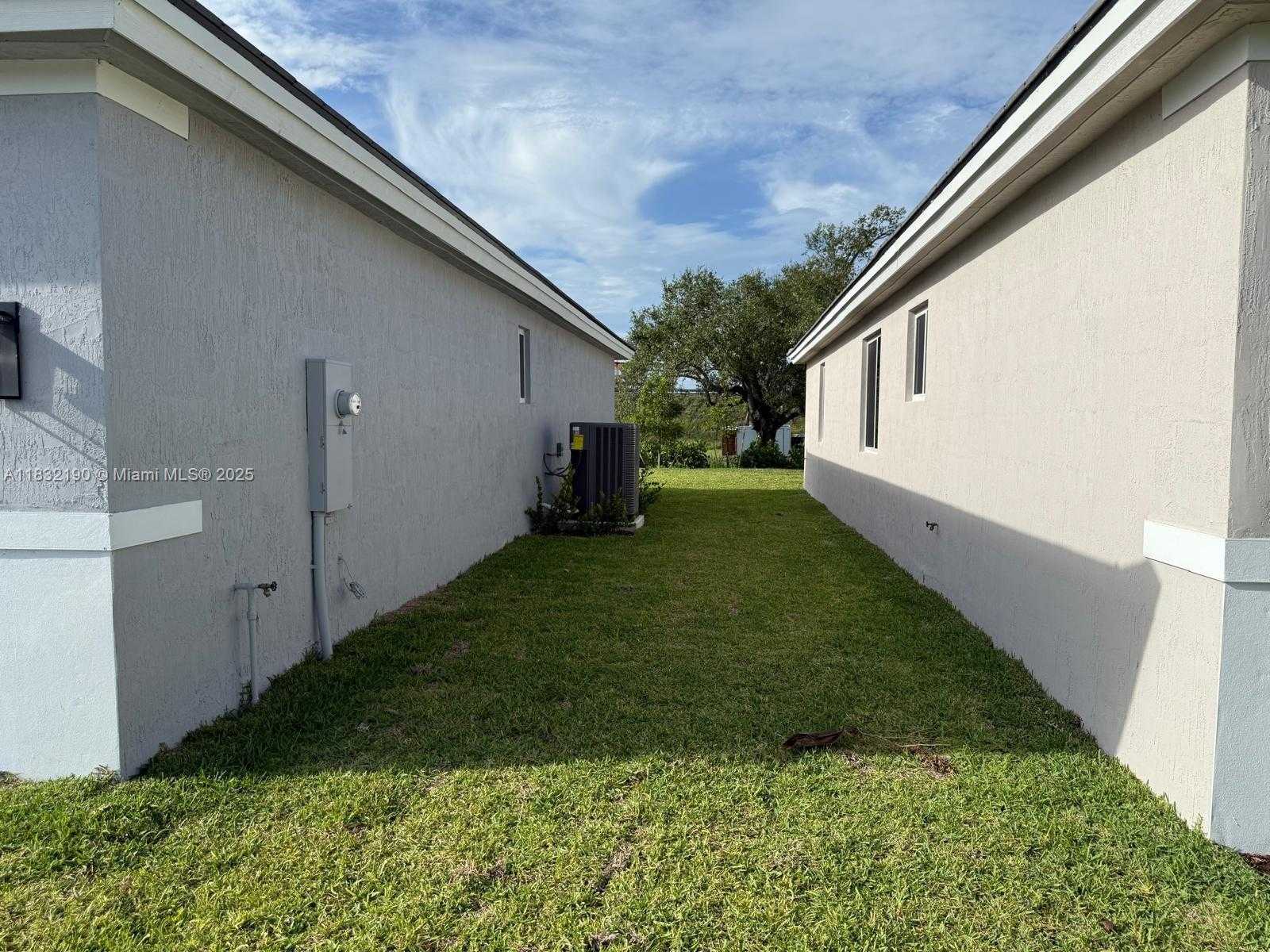 Small Image of 1838 NORTH EAST 1ST ST, Homestead Number 2