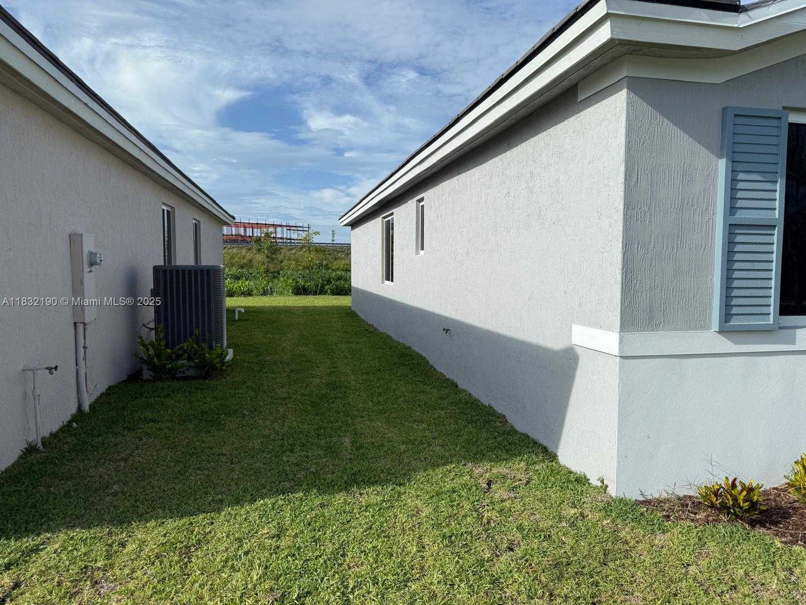Small Image of 1838 NORTH EAST 1ST ST, Homestead Number 3