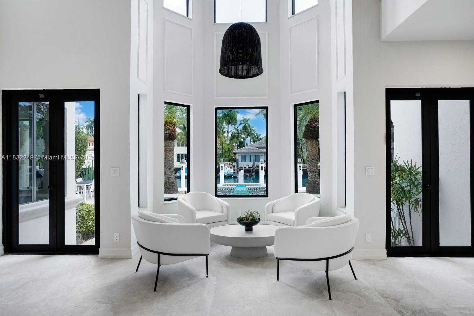 Small Image of 168 FIESTA WAY, Fort Lauderdale Number 3