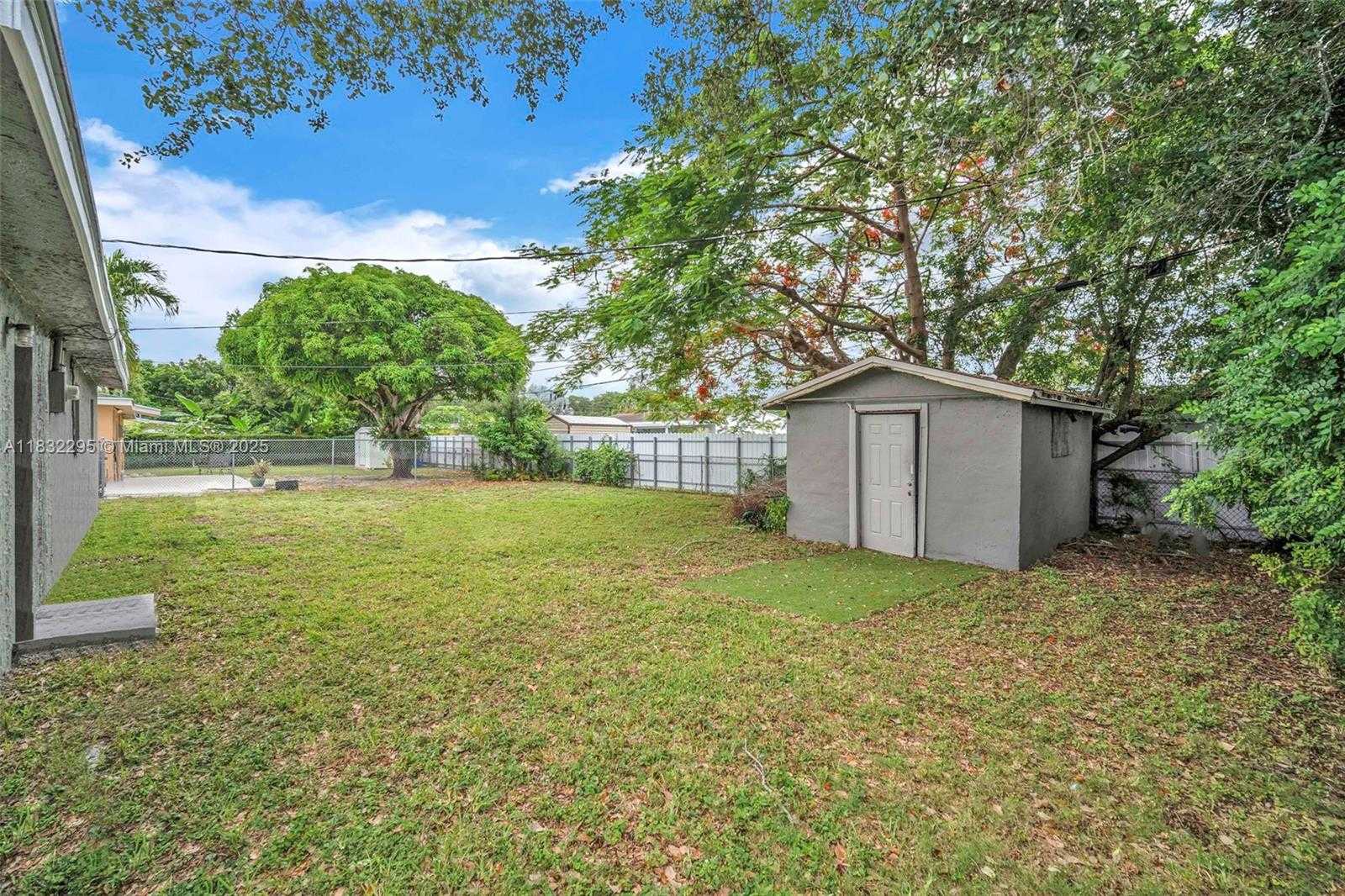 Small Image of 3010 NORTH WEST 171ST TER, Miami Gardens Number 18