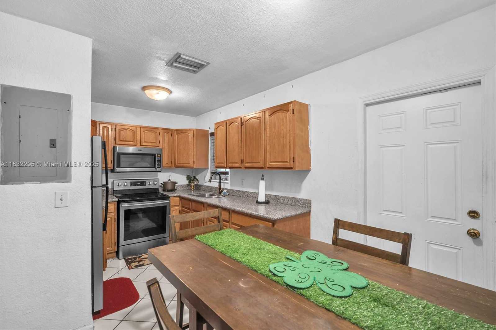 Small Image of 3010 NORTH WEST 171ST TER, Miami Gardens Number 8