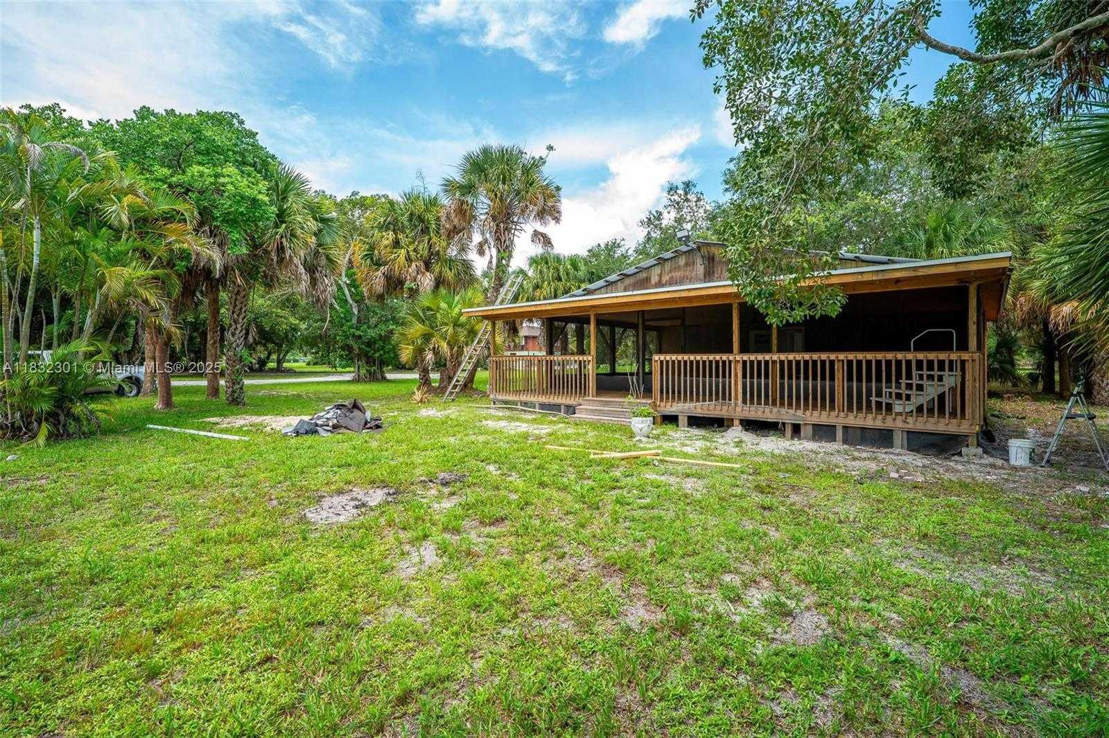 Small Image of 576 MARSHALL RD, West Palm Beach Number 10