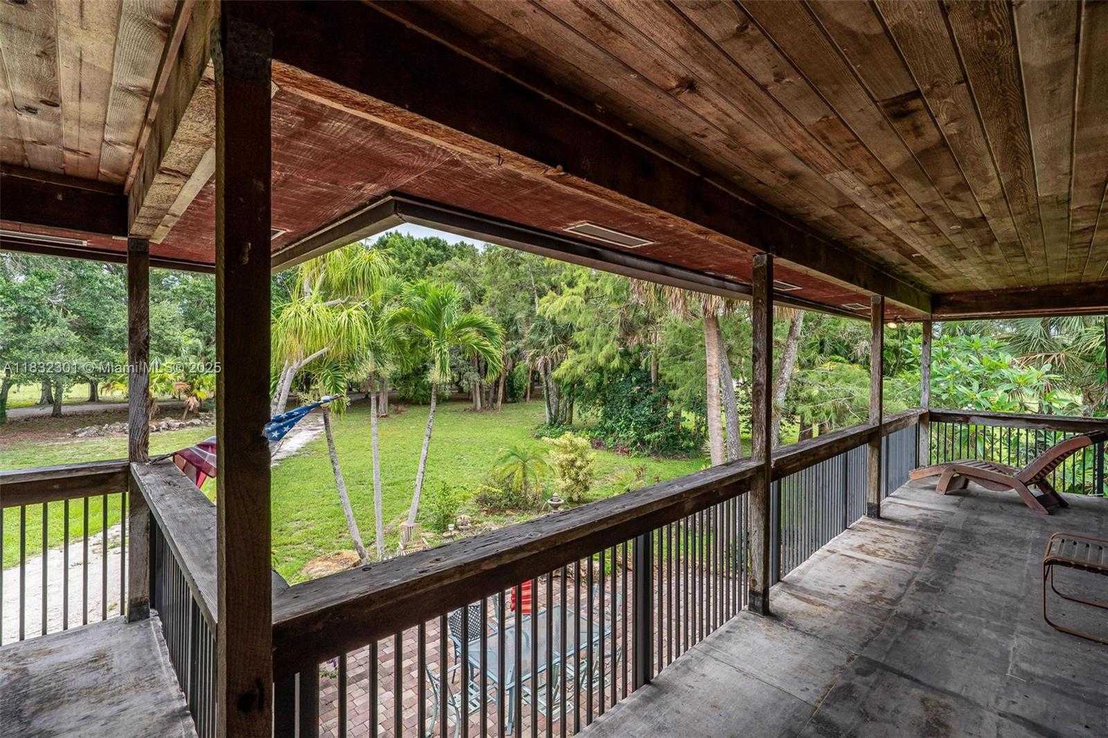 Small Image of 576 MARSHALL RD, West Palm Beach Number 34