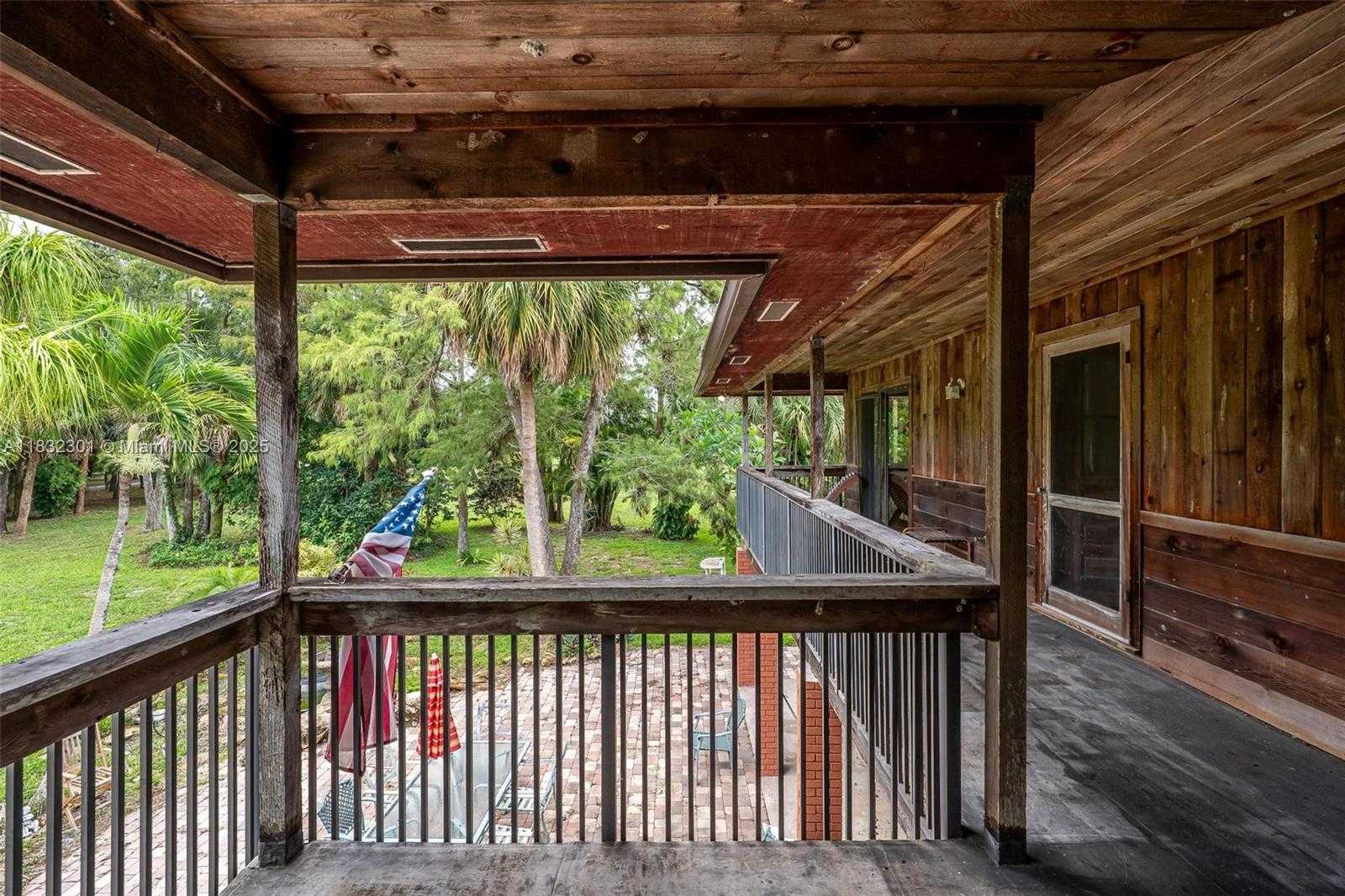 Small Image of 576 MARSHALL RD, West Palm Beach Number 35