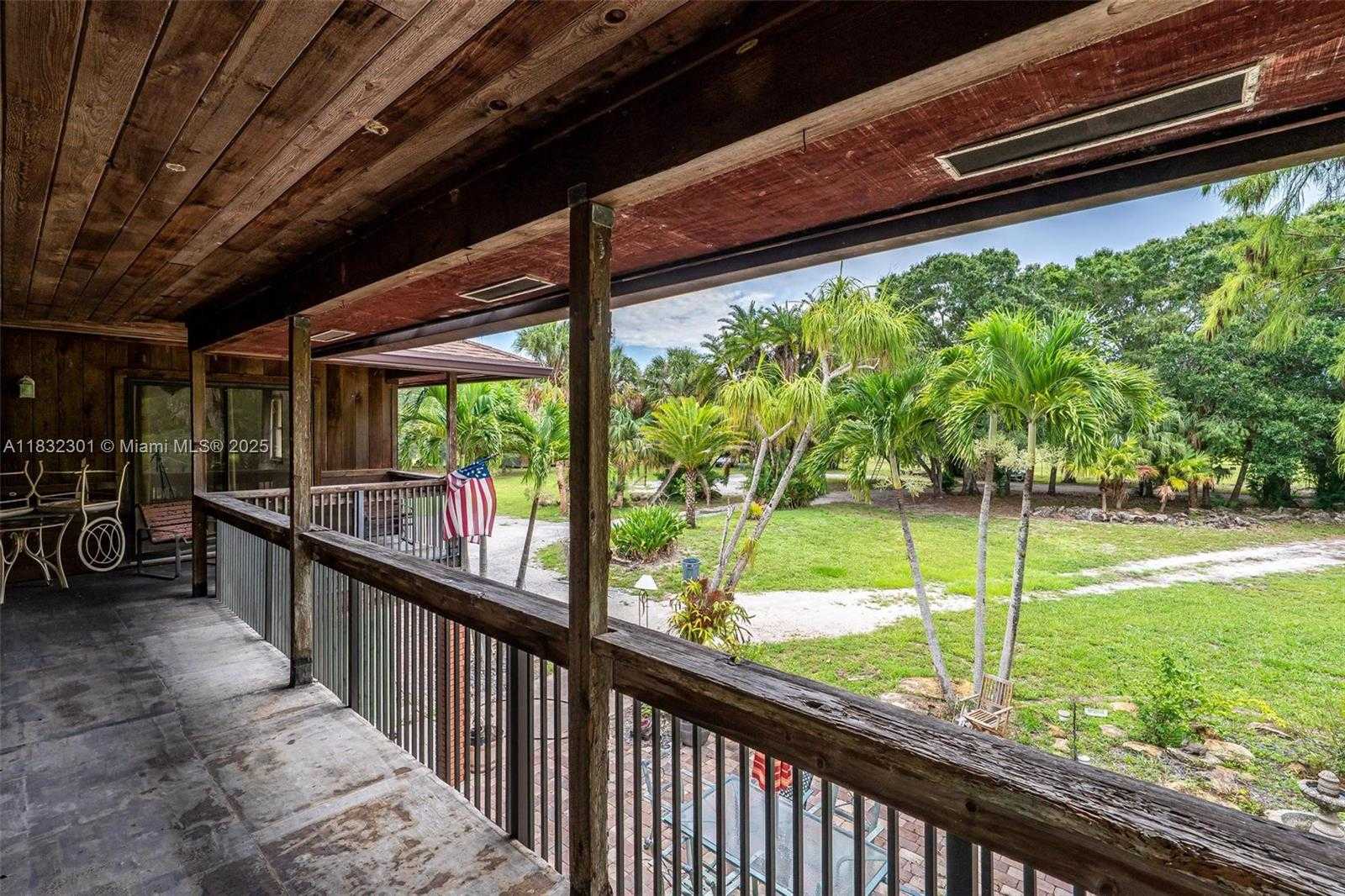 Small Image of 576 MARSHALL RD, West Palm Beach Number 36