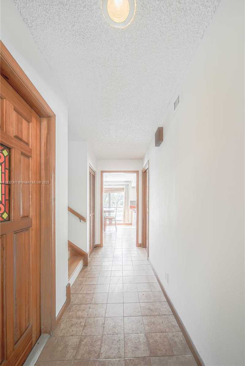 Small Image of 576 MARSHALL RD, West Palm Beach Number 46