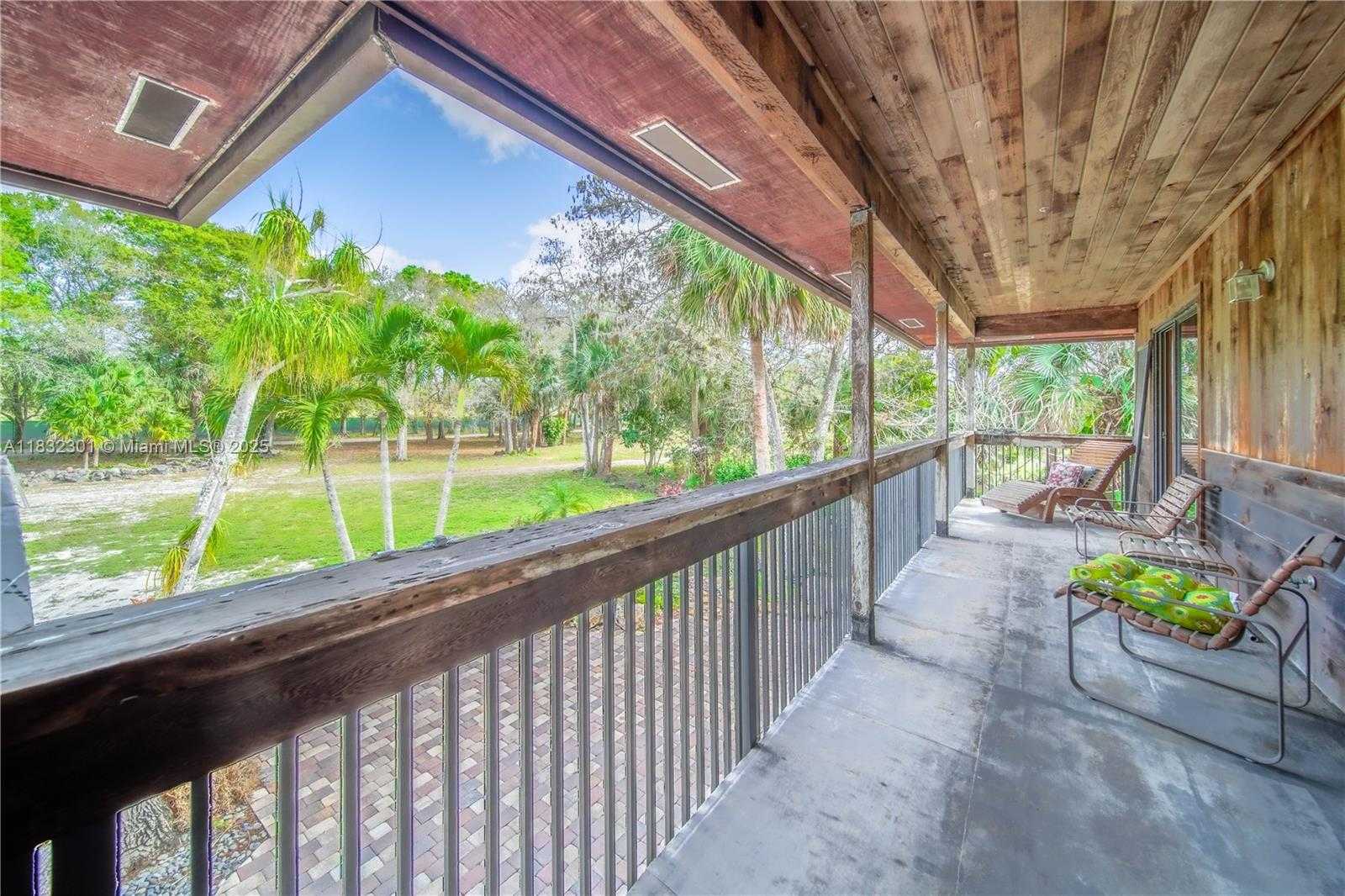 Small Image of 576 MARSHALL RD, West Palm Beach Number 48