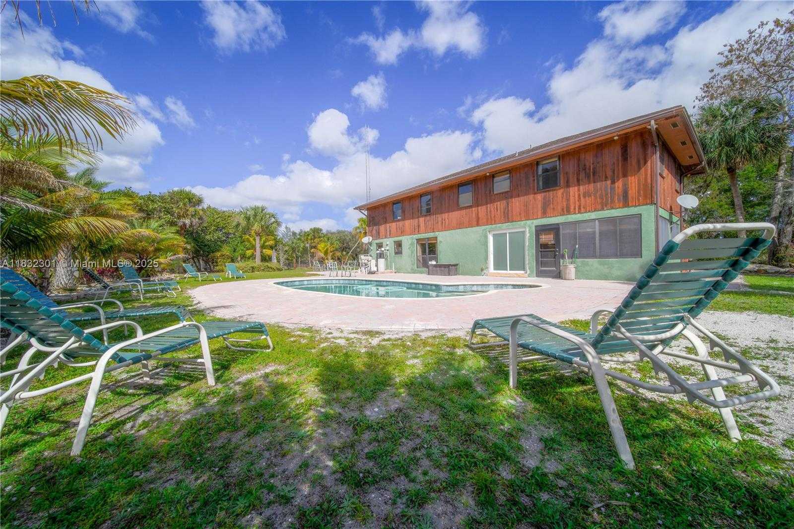 Small Image of 576 MARSHALL RD, West Palm Beach Number 61