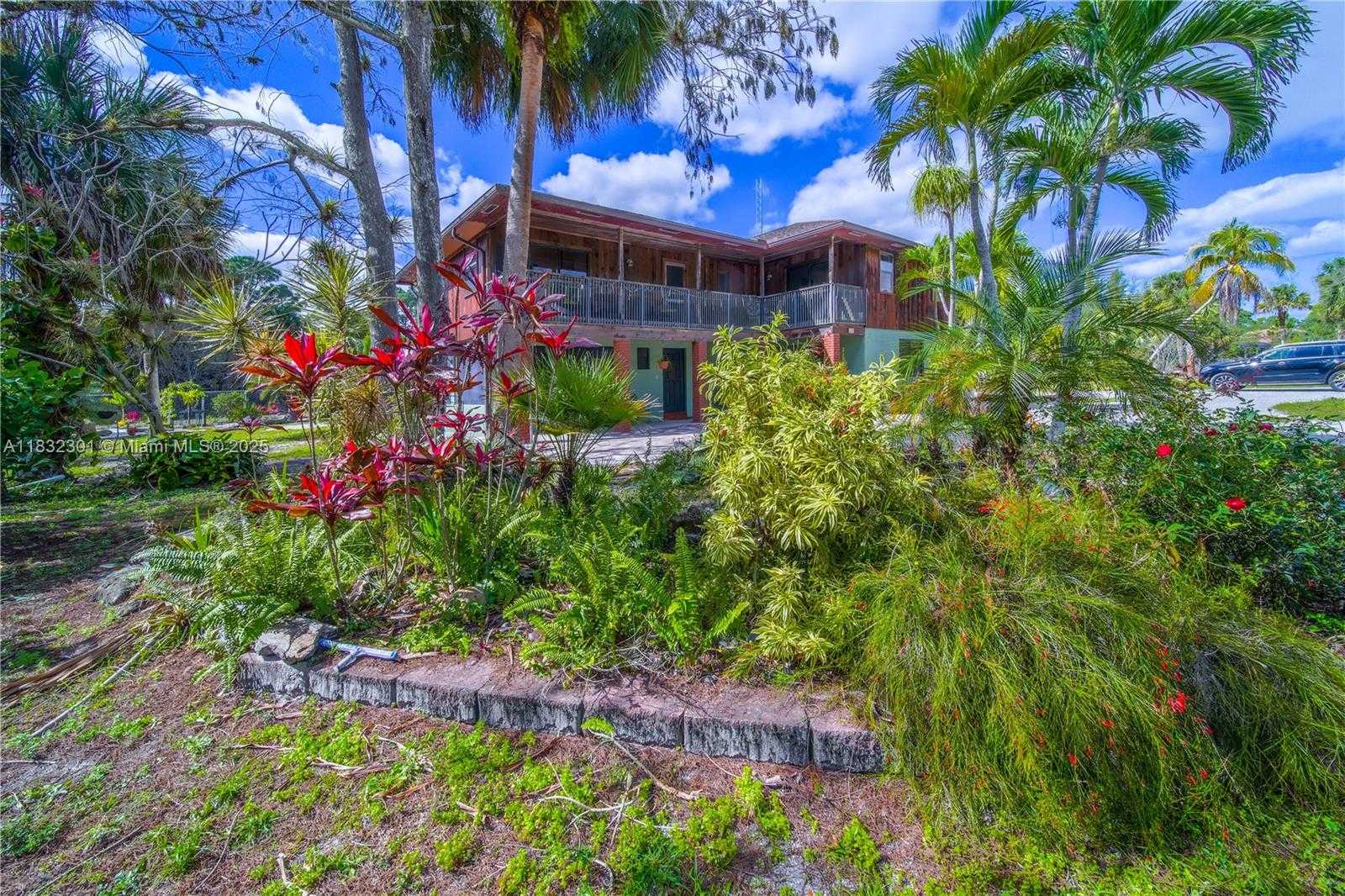 Small Image of 576 MARSHALL RD, West Palm Beach Number 75