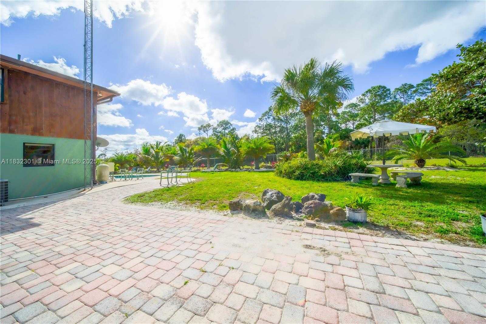 Small Image of 576 MARSHALL RD, West Palm Beach Number 82