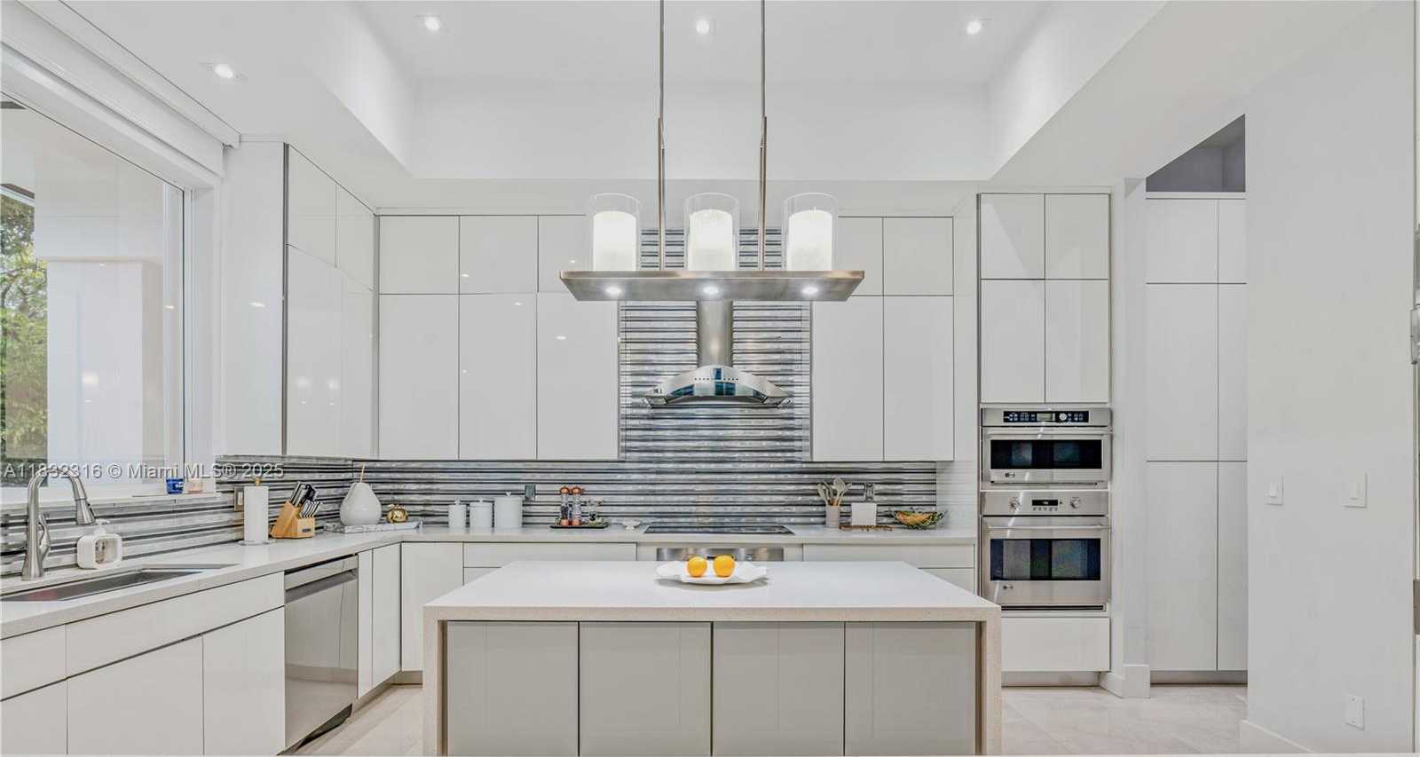 Small Image of 12401 SOUTH WEST 82ND AVE, Pinecrest Number 14