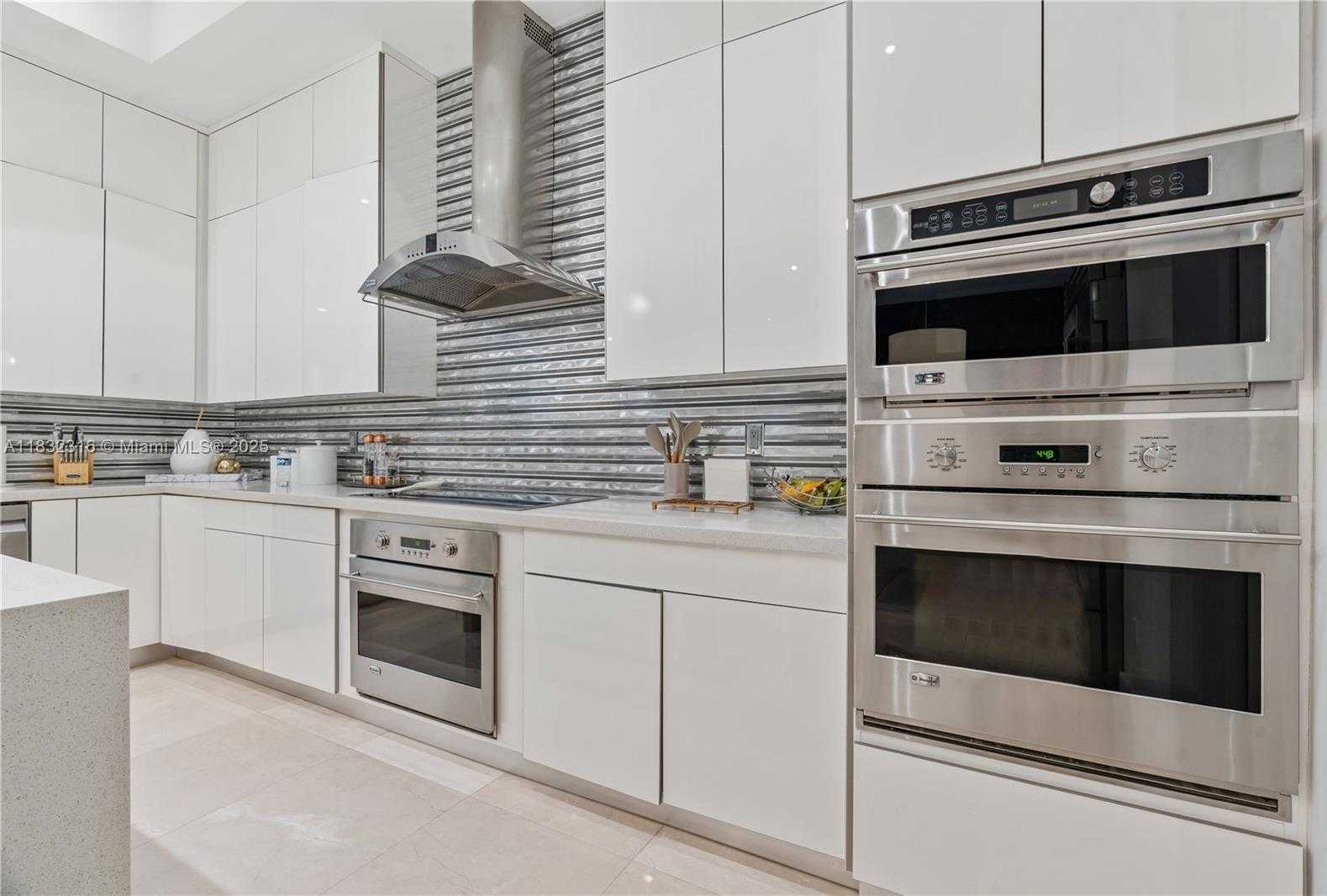 Small Image of 12401 SOUTH WEST 82ND AVE, Pinecrest Number 15