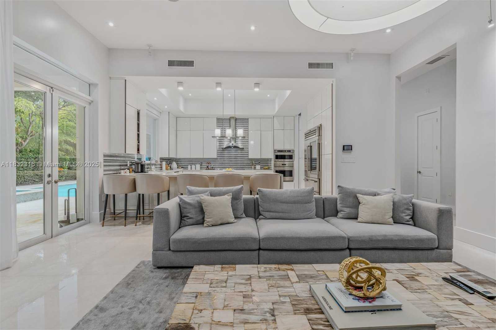 Small Image of 12401 SOUTH WEST 82ND AVE, Pinecrest Number 18