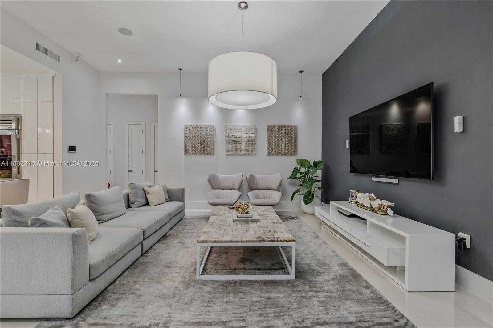Small Image of 12401 SOUTH WEST 82ND AVE, Pinecrest Number 21