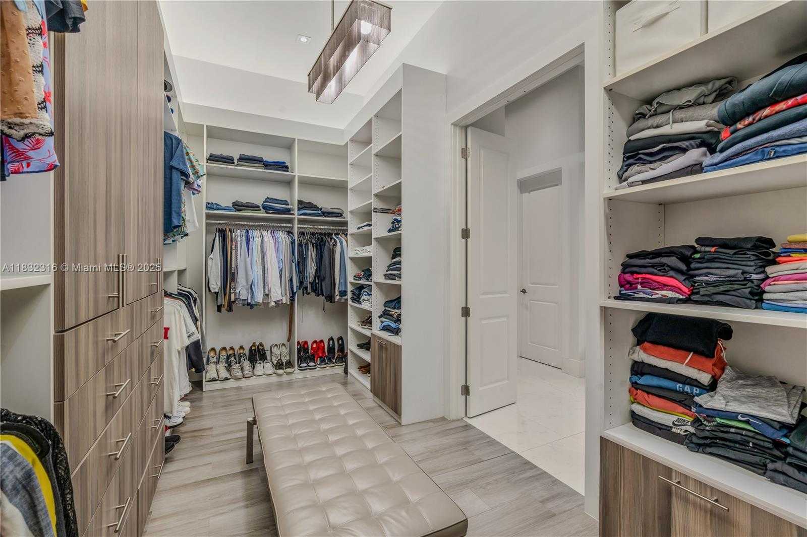 Small Image of 12401 SOUTH WEST 82ND AVE, Pinecrest Number 30