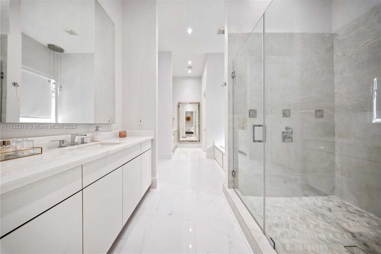 Small Image of 12401 SOUTH WEST 82ND AVE, Pinecrest Number 33