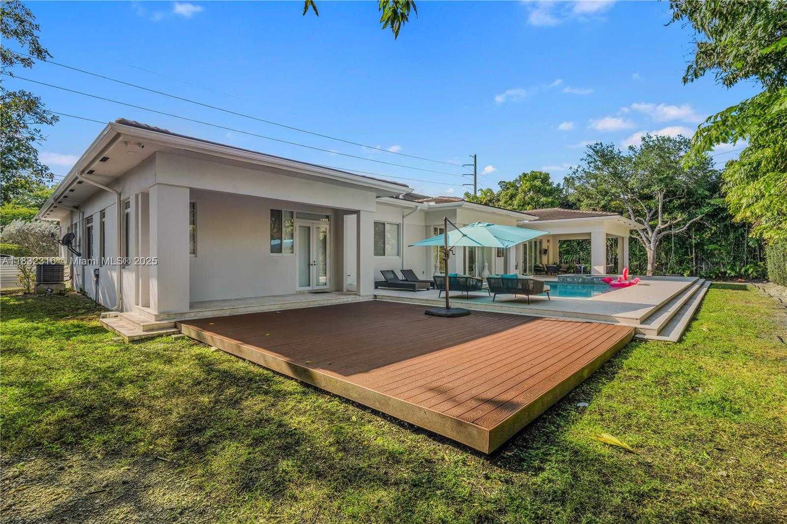 Small Image of 12401 SOUTH WEST 82ND AVE, Pinecrest Number 39