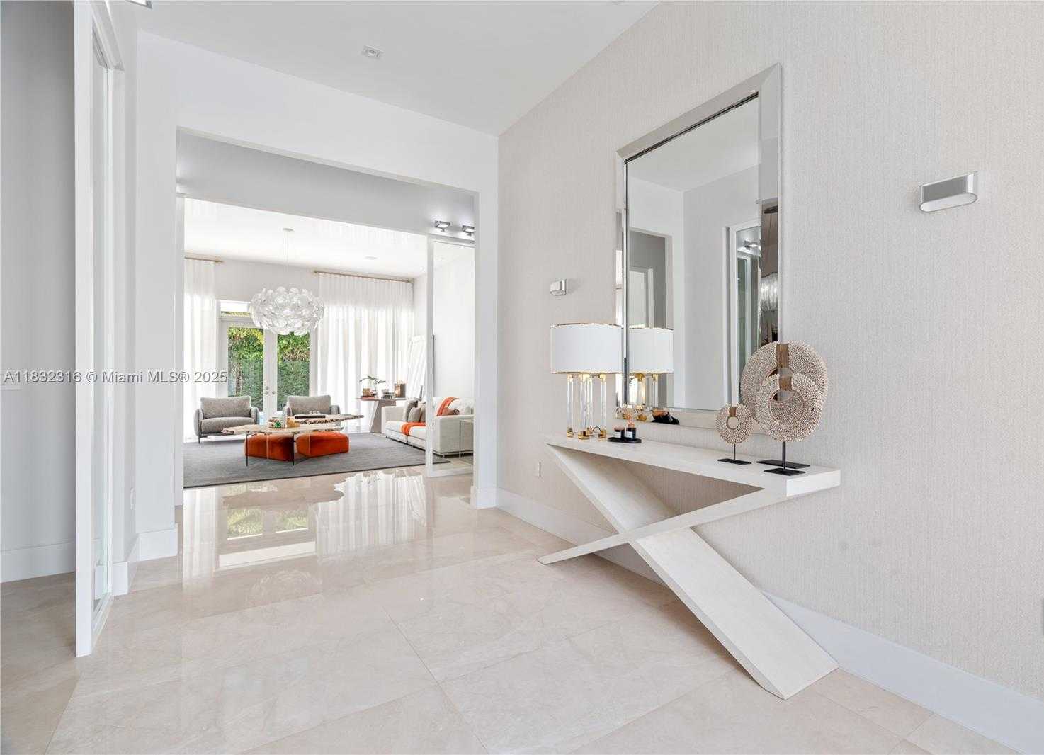 Small Image of 12401 SOUTH WEST 82ND AVE, Pinecrest Number 4