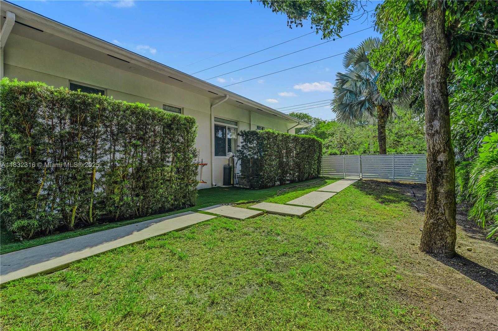 Small Image of 12401 SOUTH WEST 82ND AVE, Pinecrest Number 47