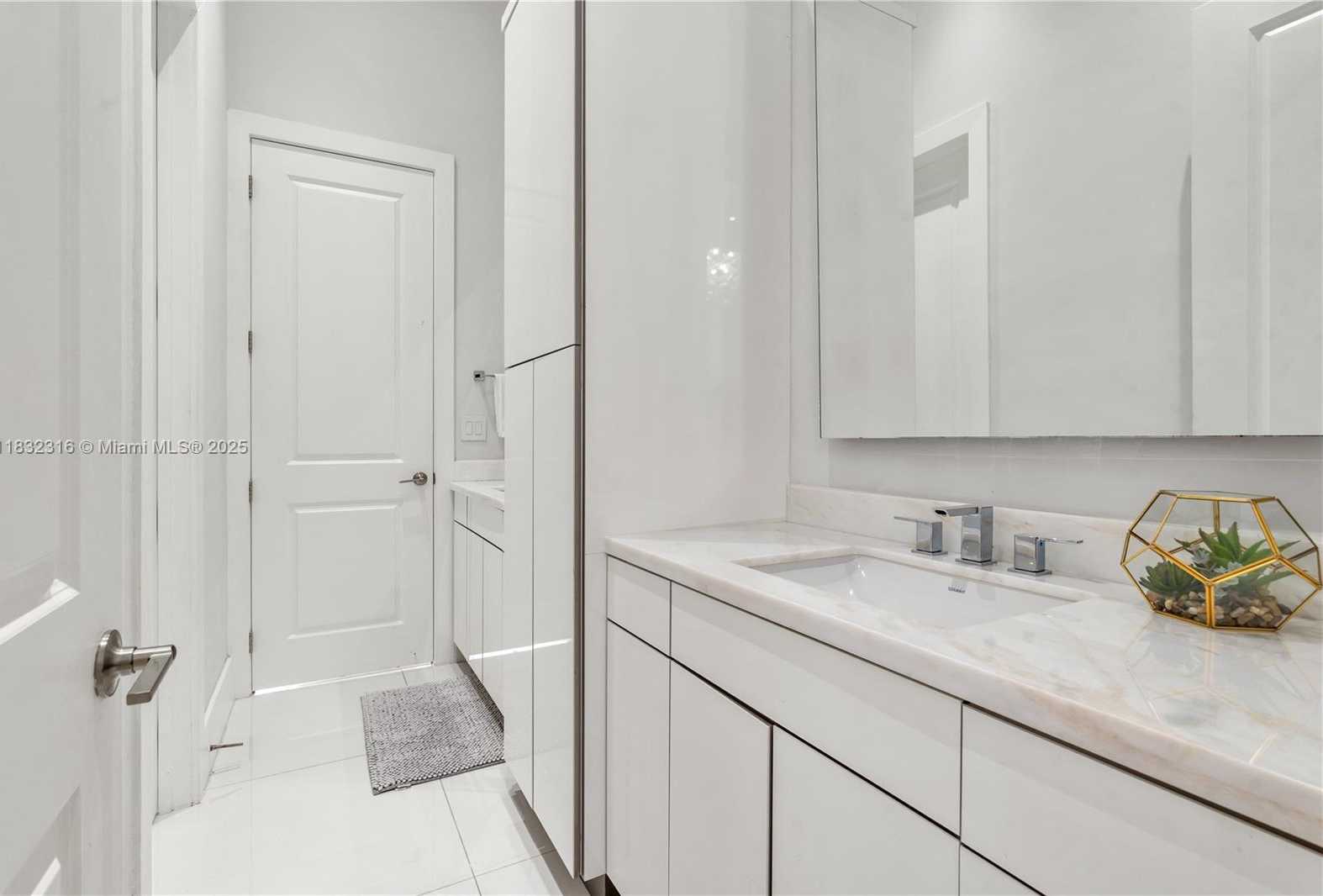Small Image of 12401 SOUTH WEST 82ND AVE, Pinecrest Number 55