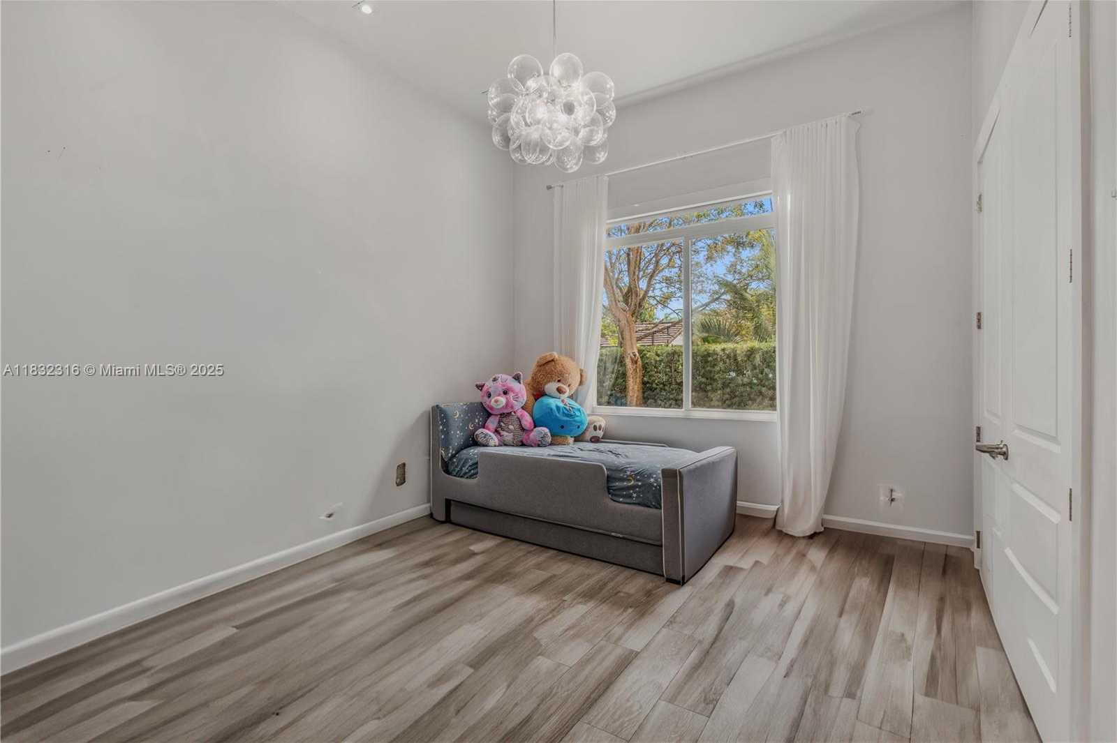 Small Image of 12401 SOUTH WEST 82ND AVE, Pinecrest Number 57