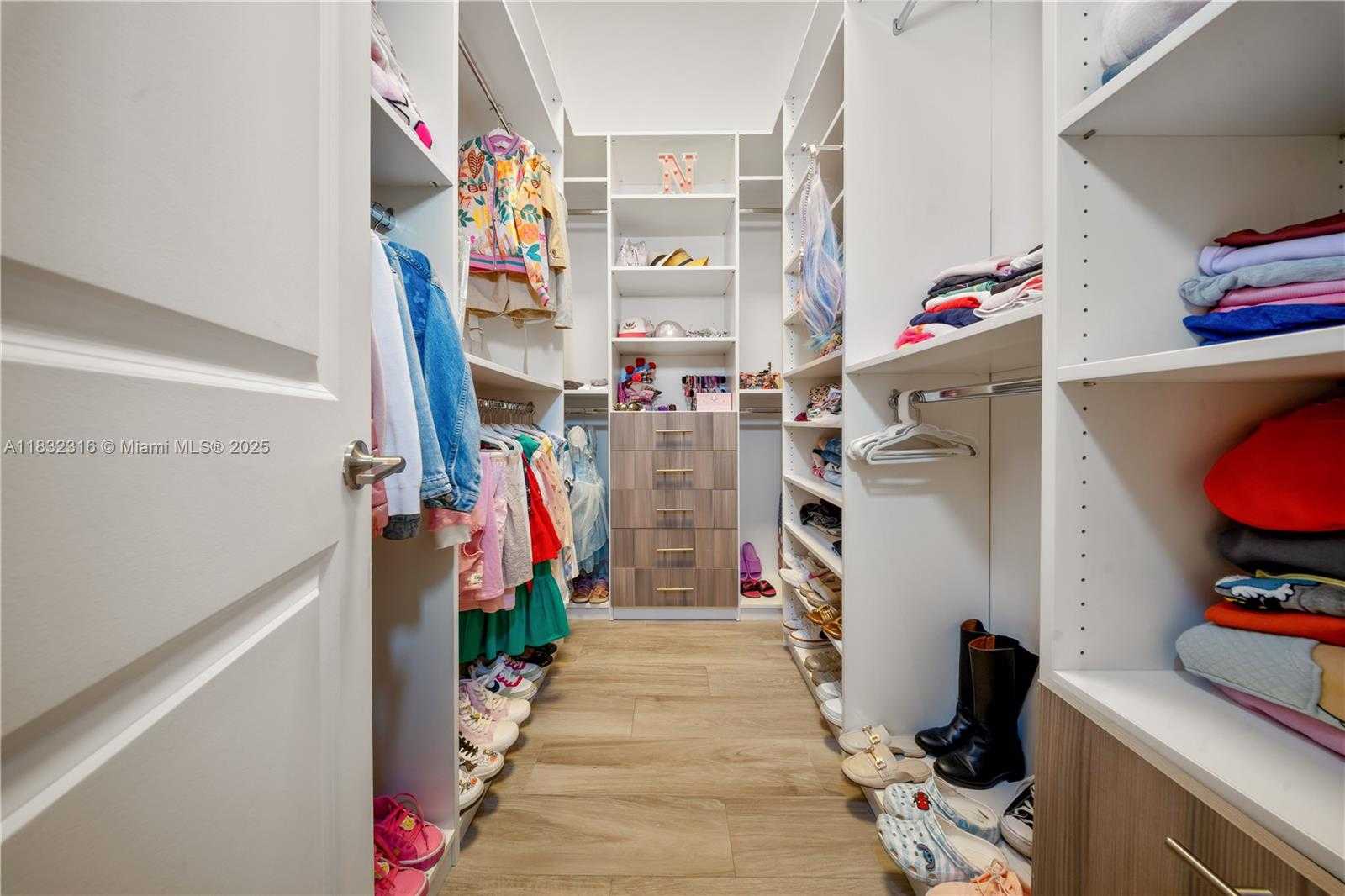 Small Image of 12401 SOUTH WEST 82ND AVE, Pinecrest Number 68