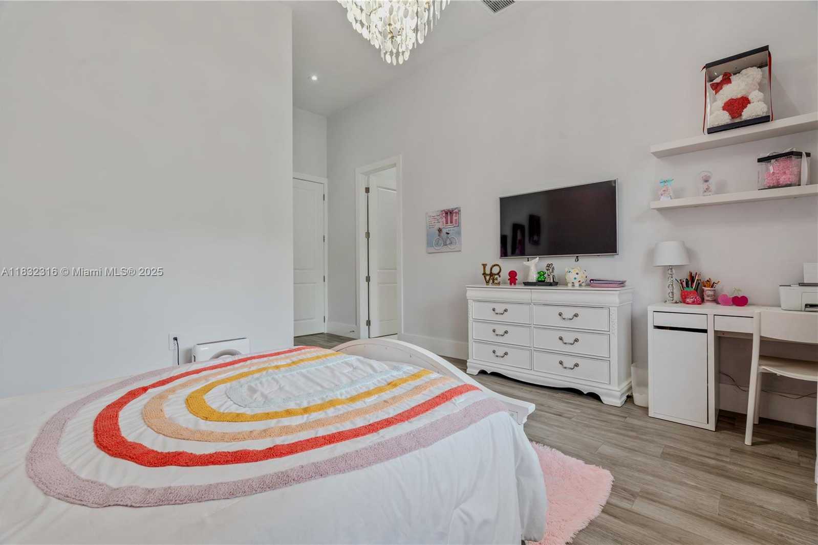 Small Image of 12401 SOUTH WEST 82ND AVE, Pinecrest Number 71