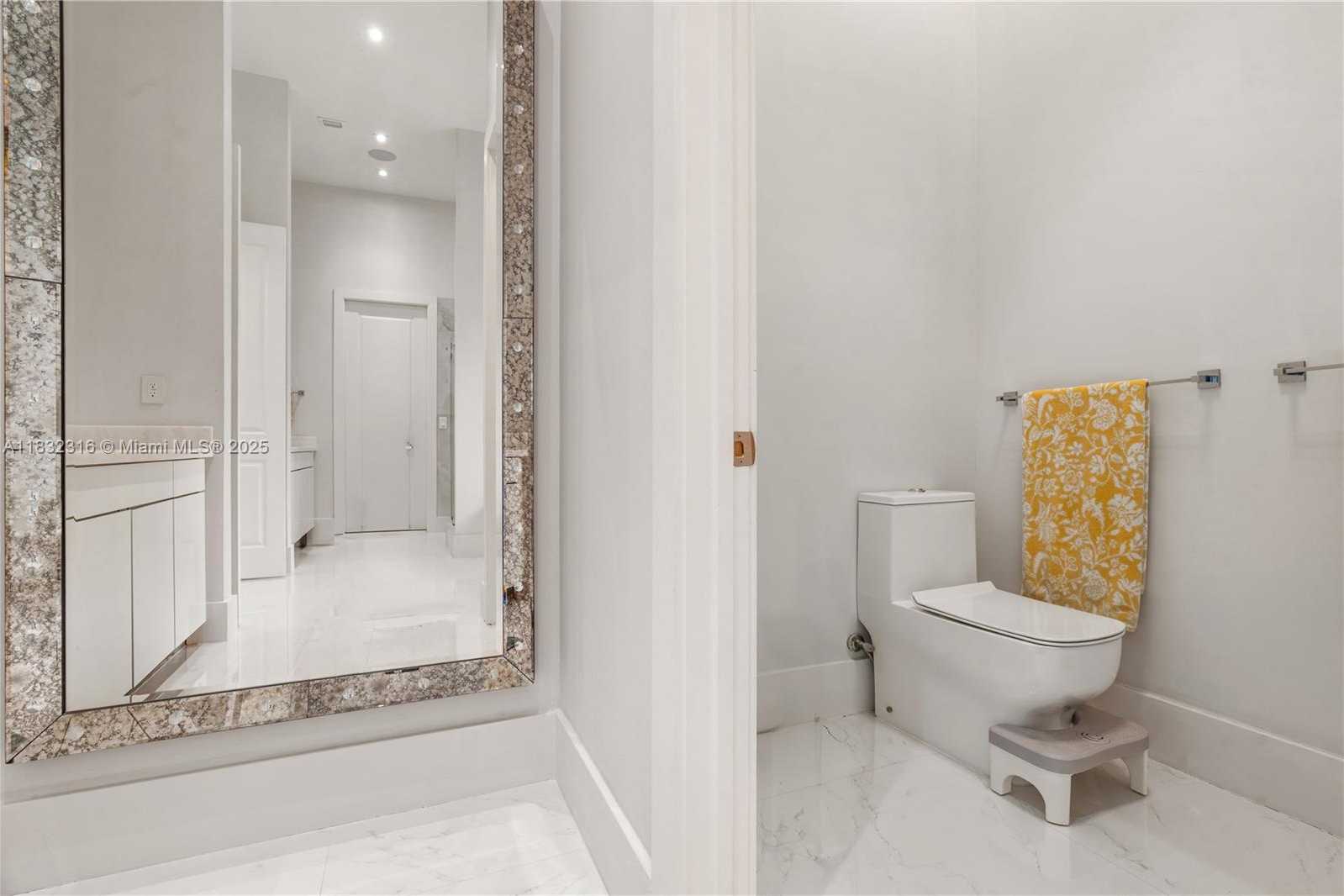 Small Image of 12401 SOUTH WEST 82ND AVE, Pinecrest Number 75