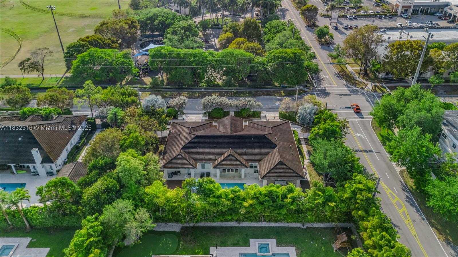 Small Image of 12401 SOUTH WEST 82ND AVE, Pinecrest Number 80