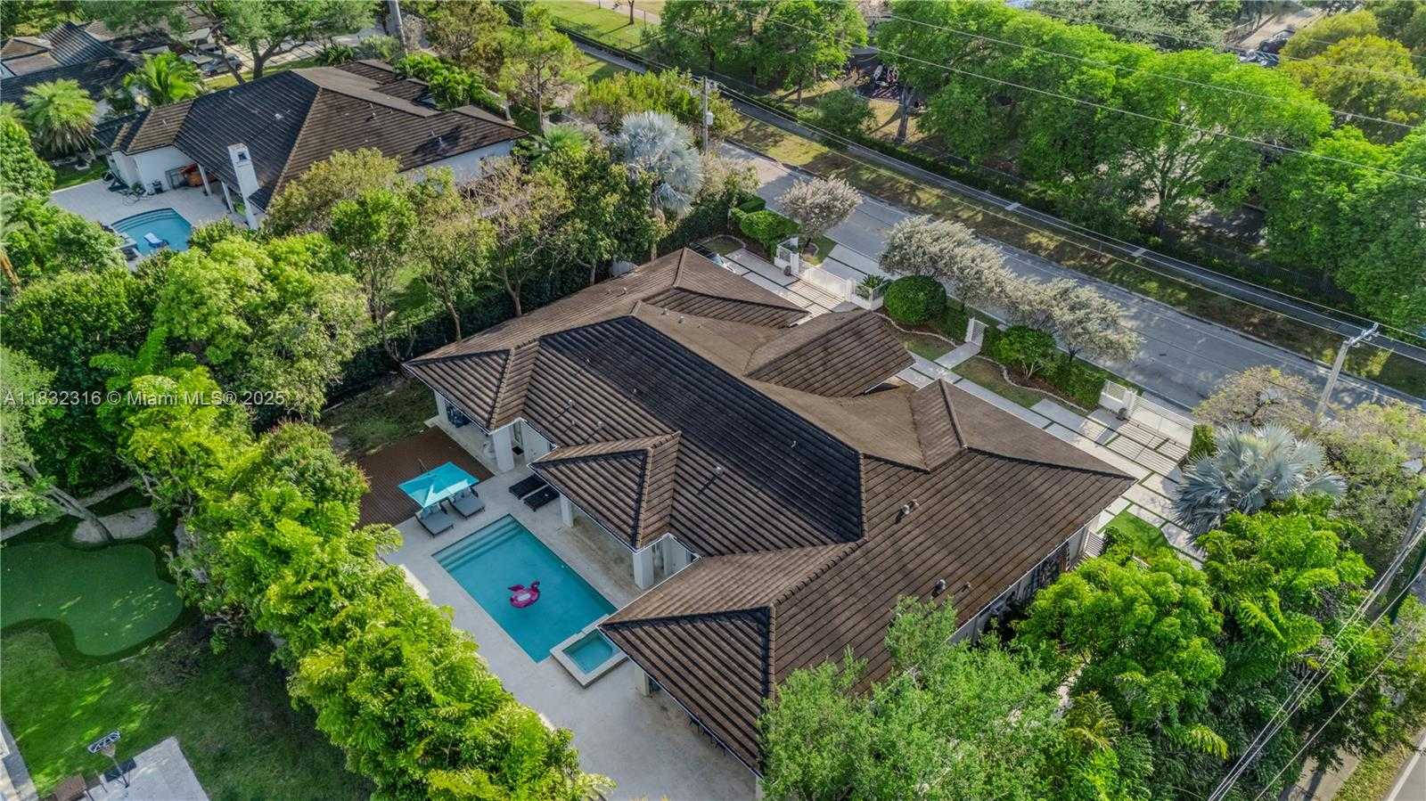 Small Image of 12401 SOUTH WEST 82ND AVE, Pinecrest Number 81
