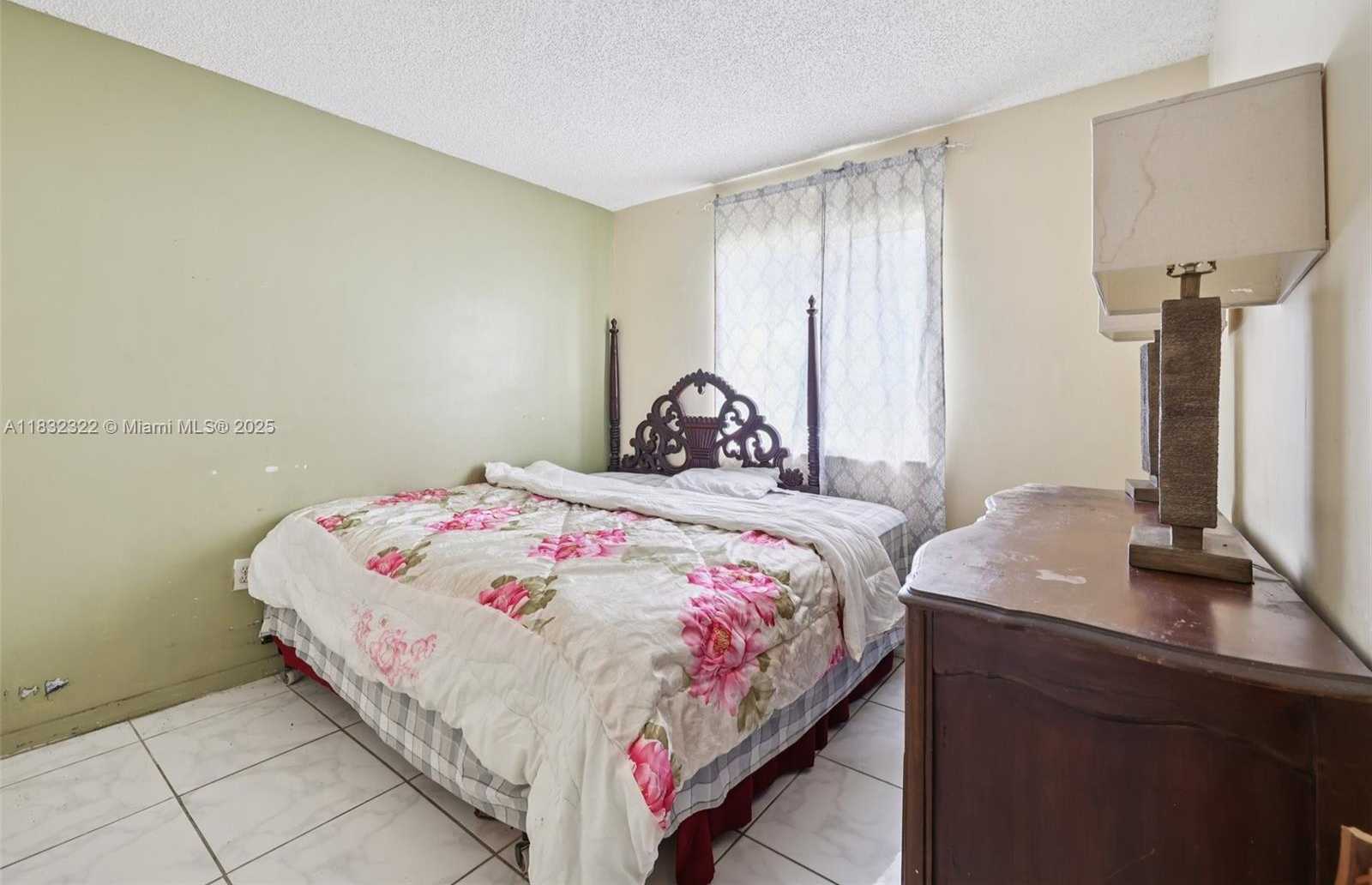Small Image of 3120 NORTH WEST 203RD TER, Miami Gardens Number 10
