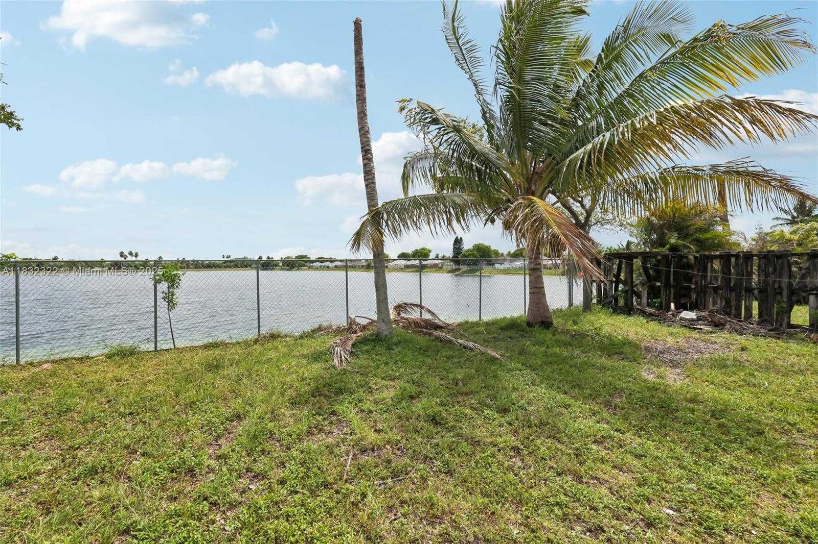 Small Image of 3120 NORTH WEST 203RD TER, Miami Gardens Number 19