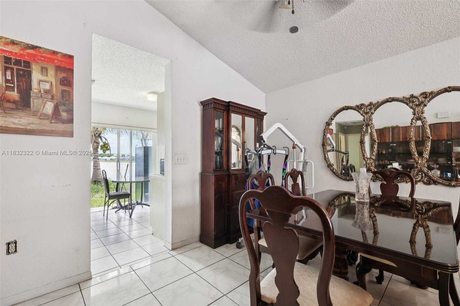 Small Image of 3120 NORTH WEST 203RD TER, Miami Gardens Number 6