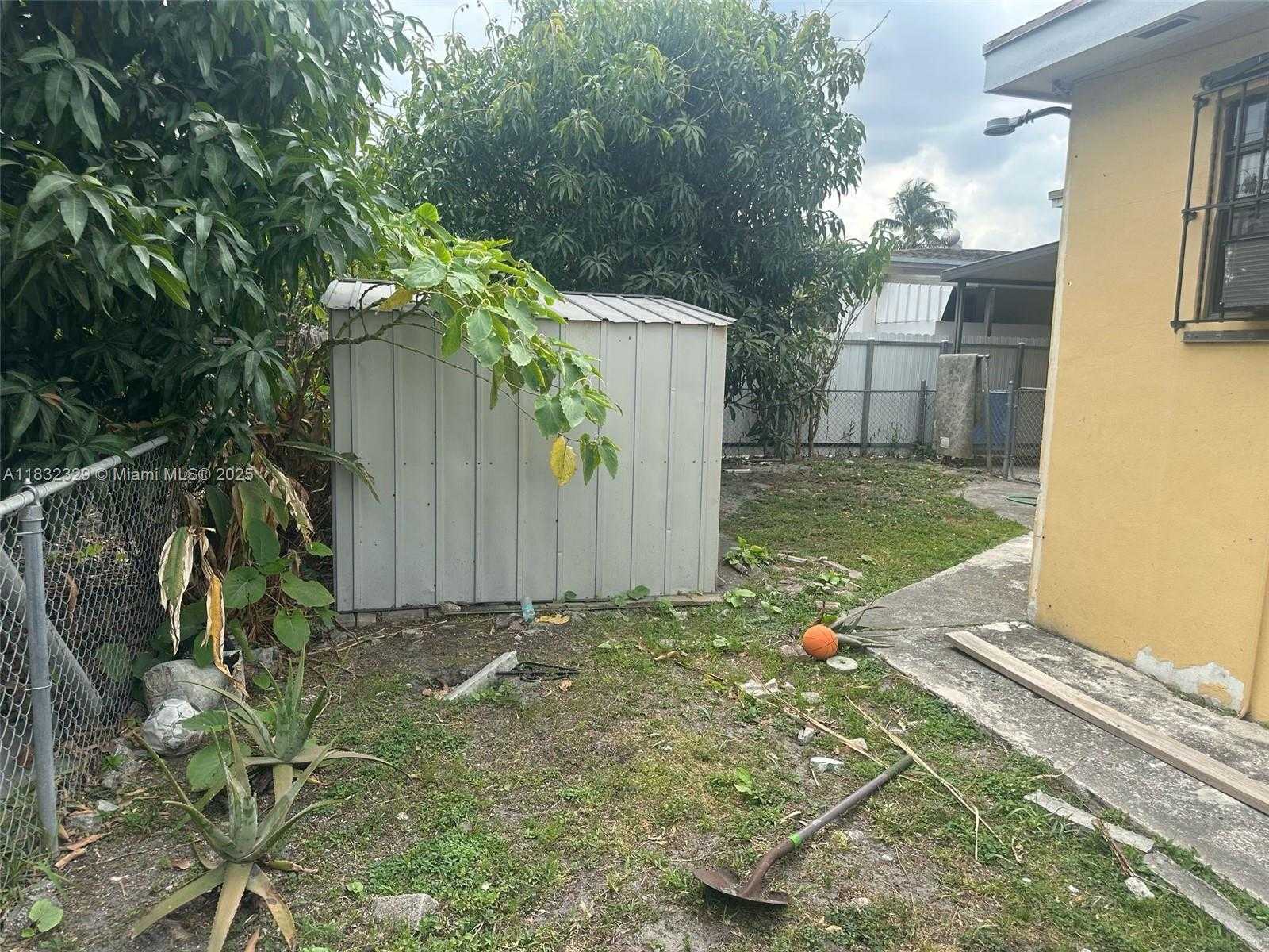 Small Image of 4465 EAST 8TH LN, Hialeah Number 8