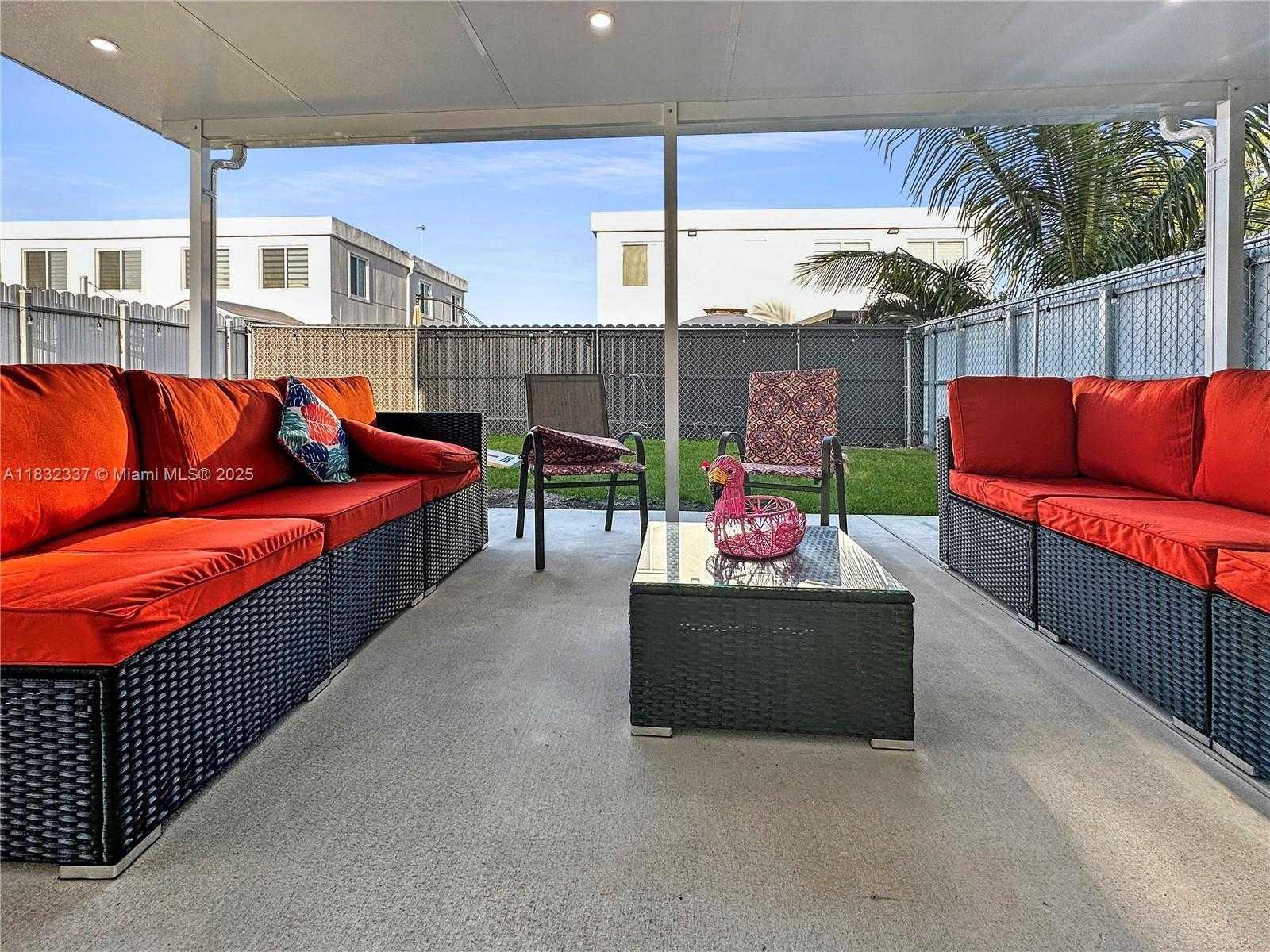 Small Image of 26167 SOUTH WEST 136TH CT, Homestead Number 17